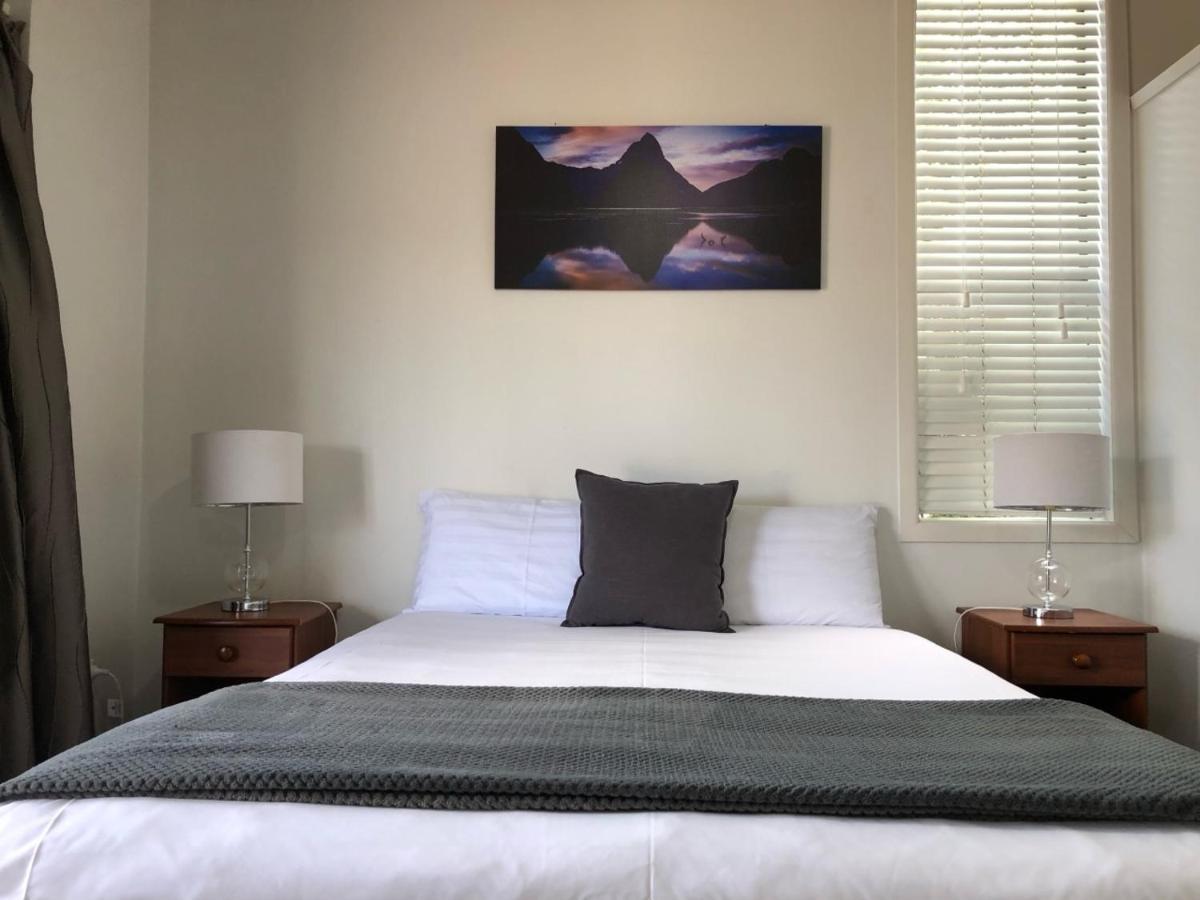 טה אוומוטו Rosetown Motel מראה חיצוני תמונה