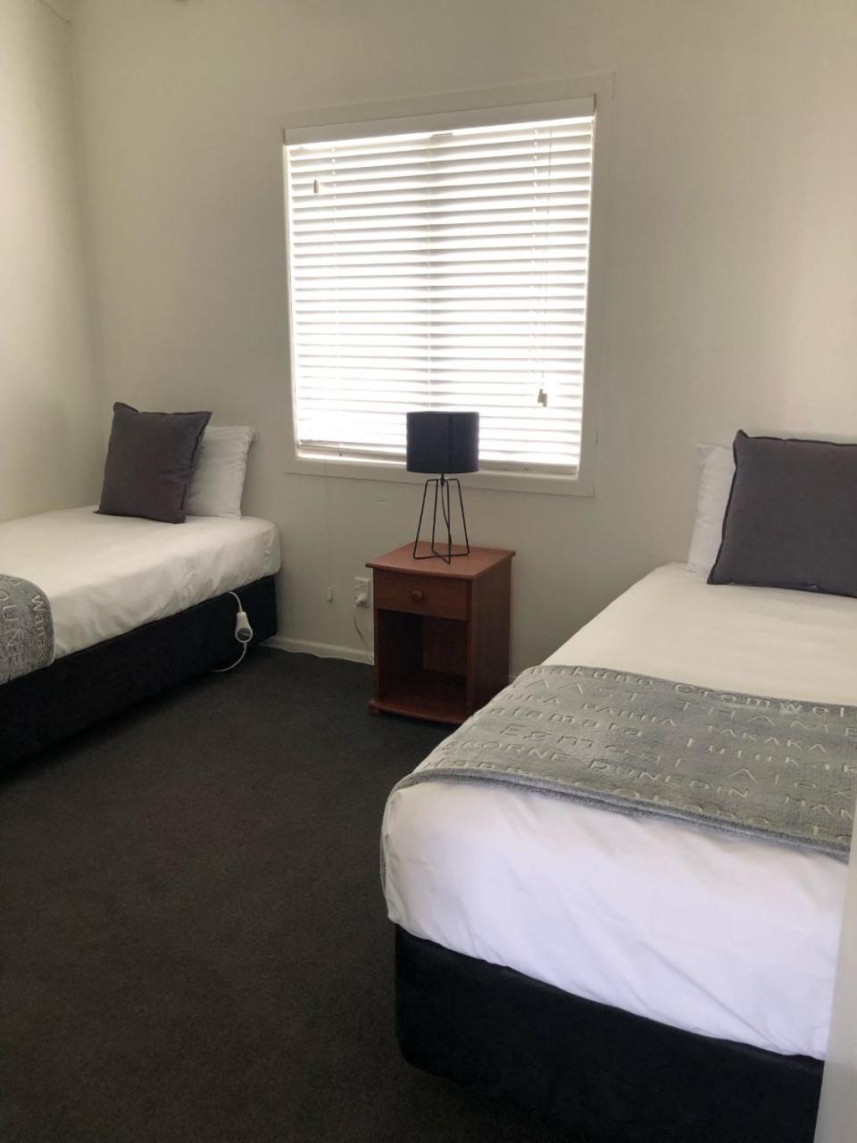 טה אוומוטו Rosetown Motel מראה חיצוני תמונה