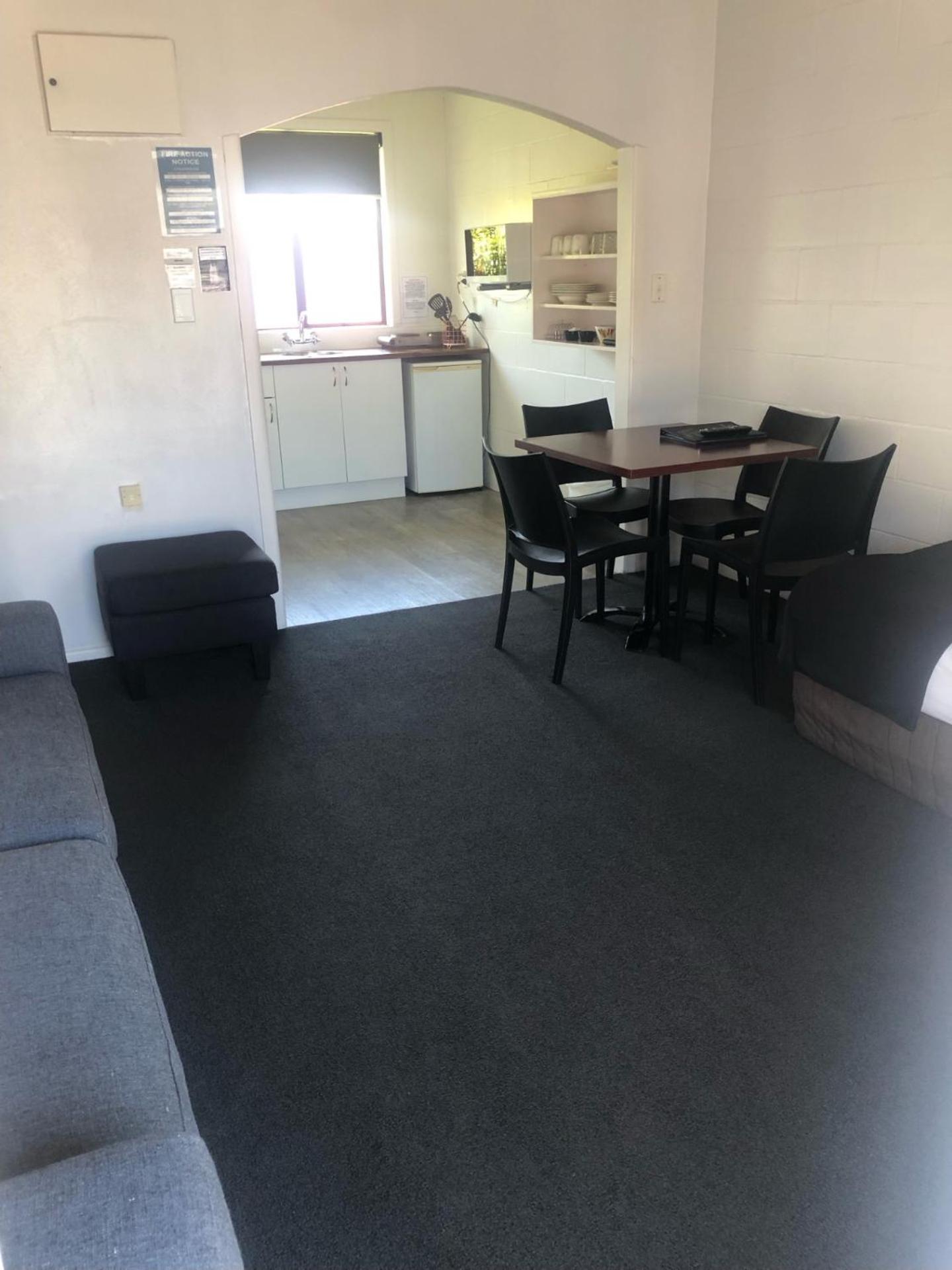 טה אוומוטו Rosetown Motel מראה חיצוני תמונה